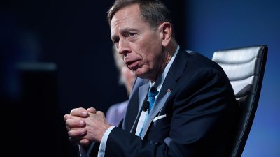 Ex-General David Petraeus bekräftigt Interesse am Posten des US-Außenministers