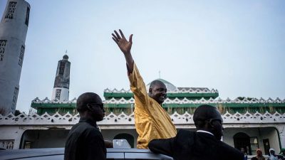 Oppositionspolitiker Barrow ist Gambias neuer Präsident