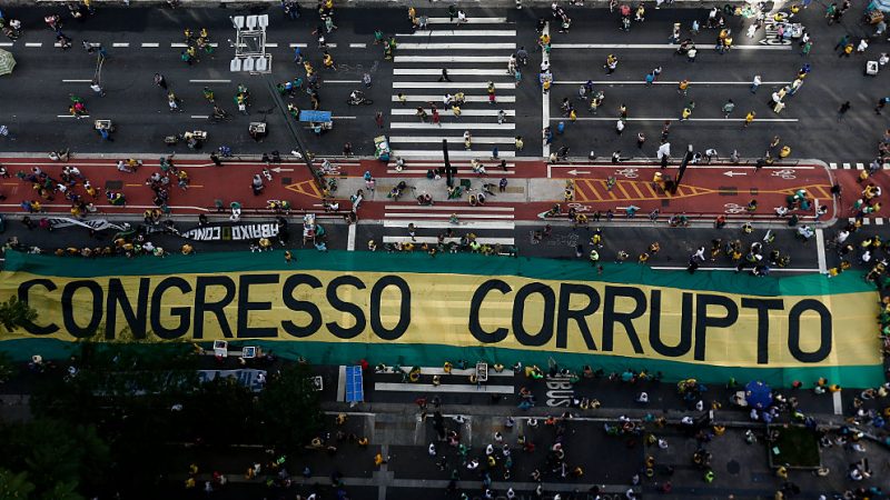 Massenproteste gegen korrupte Politiker in Brasilien