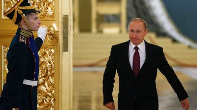„New York Times“: Clinton gibt Putin Mitschuld an ihrer Wahlniederlage