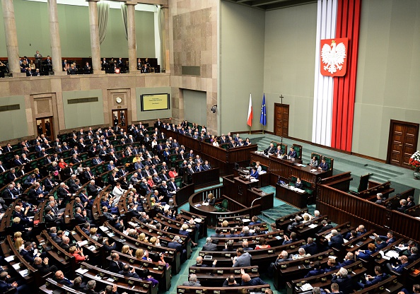 Polen verabschiedet Justizreform trotz EU-Sanktionsdrohungen – Präsident Duda muss noch zustimmen