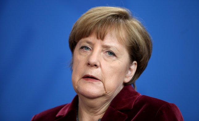 Bundeskanzlerin Merkel bedauert Renzis Rücktritt