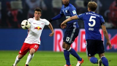 1. Bundesliga: Leipzig nach 2:1 gegen Schalke wieder Tabellenführer