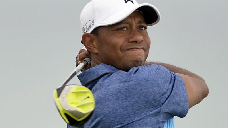 Woods ärgert sich bei gutem Comeback über «dumme Fehler»