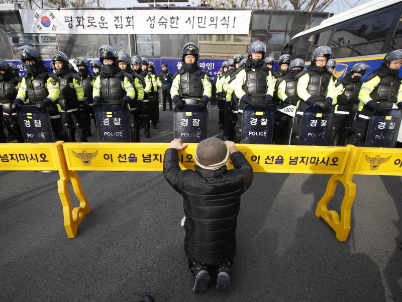 Südkoreas Parlament entscheidet über Amtsenthebung von Präsidentin Park