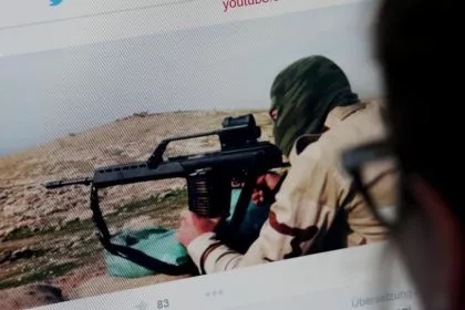 Deutsche IS-Unterstützer extrem aktiv im Internet – Terroristen wollen ein “virtuelles Kalifat”