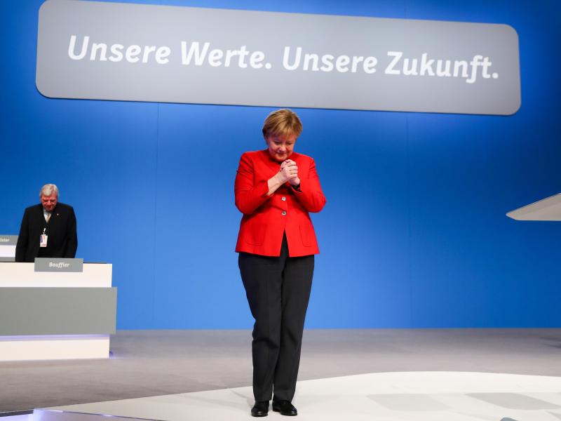 Merkel mit nur 89,5 Prozent Zustimmung als CDU-Chefin bestätigt