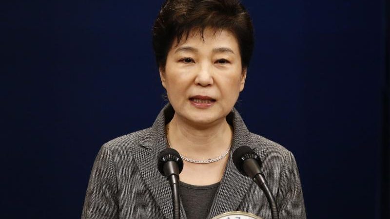 Südkoreas Ex-Präsidentin offiziell wegen Bestechlichkeit angeklagt – Samsung-Konzern in Affaire verwickelt