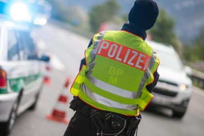 51-Jähriger liefert sich wilde Verfolgungsjagd mit Polizei auf Autobahn 7