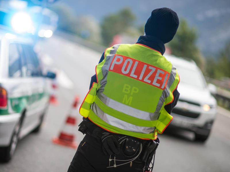 51-Jähriger liefert sich wilde Verfolgungsjagd mit Polizei auf Autobahn 7