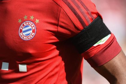 Bundesliga gedenkt der Opfer von Berlin mit Schweigeminute