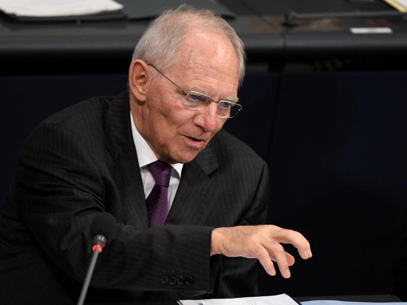 Finanzminister Schäuble plant für 2018 Ausgaben von 335,5 Milliarden Euro