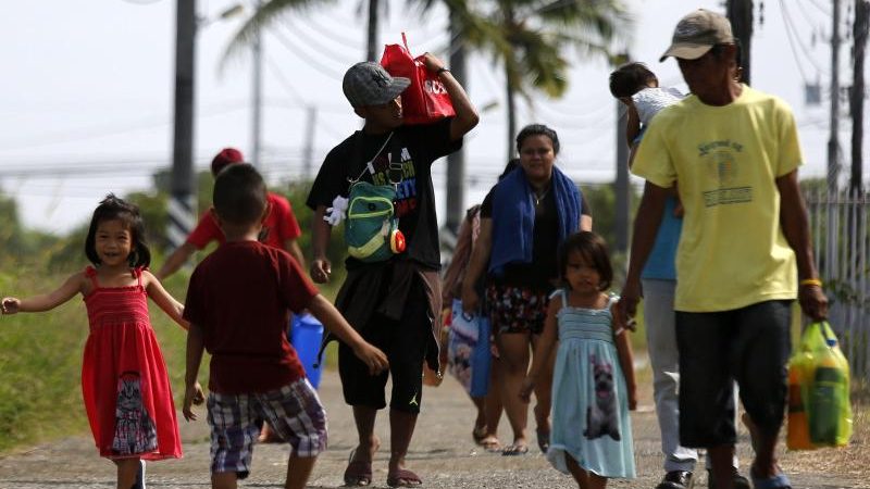 Mindestens drei Tote durch Taifun „Nock-Ten“ auf den Philippinen