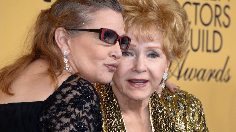 Debbie Reynolds stirbt einen Tag nach Tochter Carrie Fisher