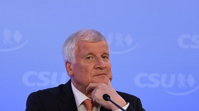 Seehofer über Dieseldiskussion: Deutschland ist dabei „flächendeckend die Nerven zu verlieren“