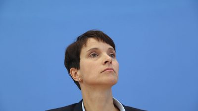 AfD-Chefin Petry will Asyl-Grundrecht in „Gnadenrecht“ umwandeln – Göring-Eckardt dagegen