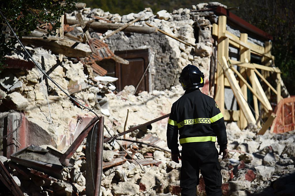 Vier Erdbeben erschüttern erneut Mittelitalien inmitten Wintereinbruchs