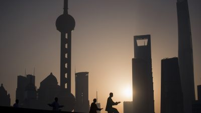 Chinas interner Machtkampf: Shanghais Oberbürgermeister geht – Xi Jinping erobert Jiang Zemins Hochburg weiter