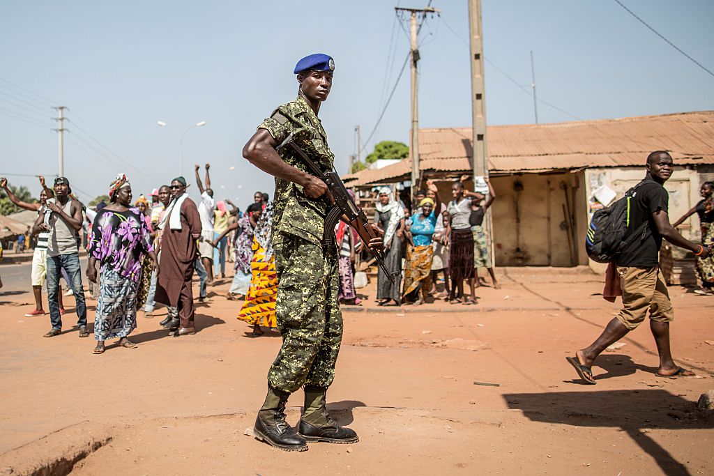 Machtkampf bringt Gambia an die Schwelle zu militärischem Konlikt