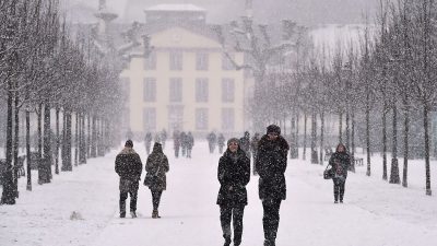 Schwerer Sturm sorgt für Stromausfälle in fast 200.000 Haushalten in Frankreich