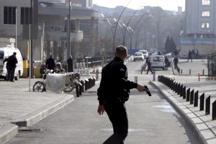 Angreifer vor Polizeihauptquartier in der Türkei getötet