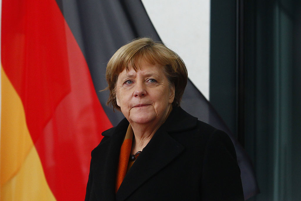 Merkel kondoliert Gentiloni nach Lawinenabgang auf italienisches Hotel
