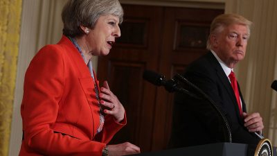 Trump bei Aufhebung der Russland-Sanktionen zurückhaltend – Britische Premierministerin pocht auf Sanktionen