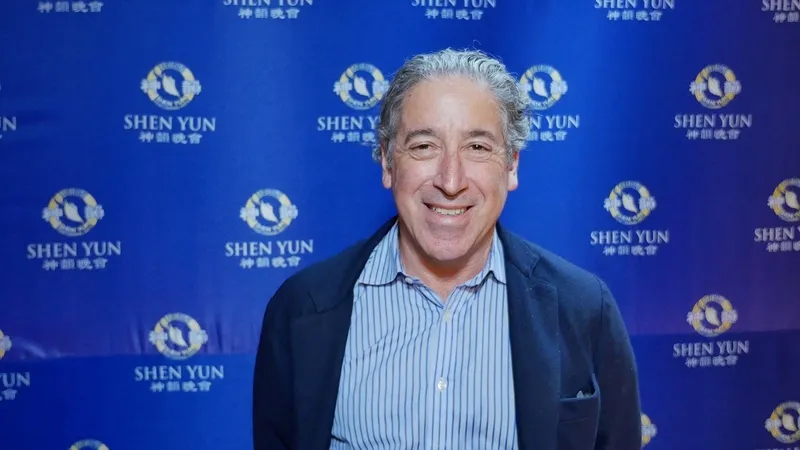 Bob Rose in New York bei Shen Yun am 12. Jan. 2017 Foto: NTD Television