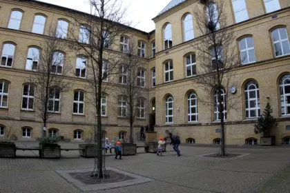 post-image