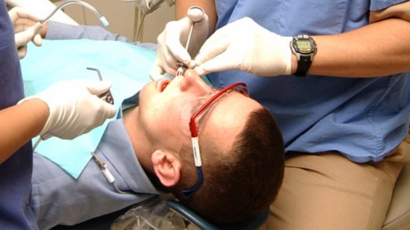 Immer mehr Kassenpatienten schließen Zahnzusatzversicherungen ab