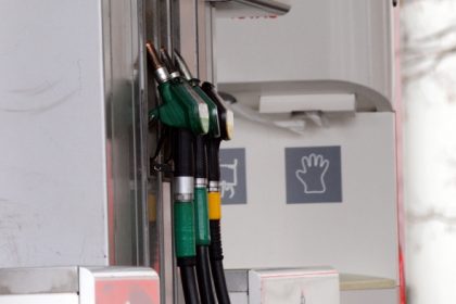 Deutsche Kraftfahrer sparten 2016 kräftig an den Tankstellen