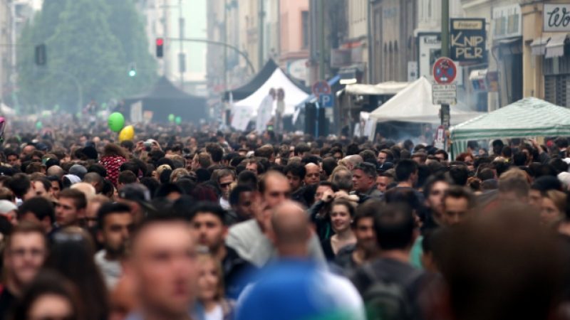 Deutschland in Zahlen: 43,8 Millionen Erwerbstätige bei 81,2 Millionen Einwohnern