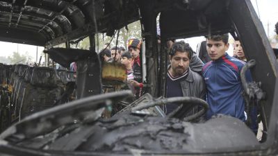 Bombe in Tanklastzug tötet 43 Menschen in syrischer Rebellenstadt Asas