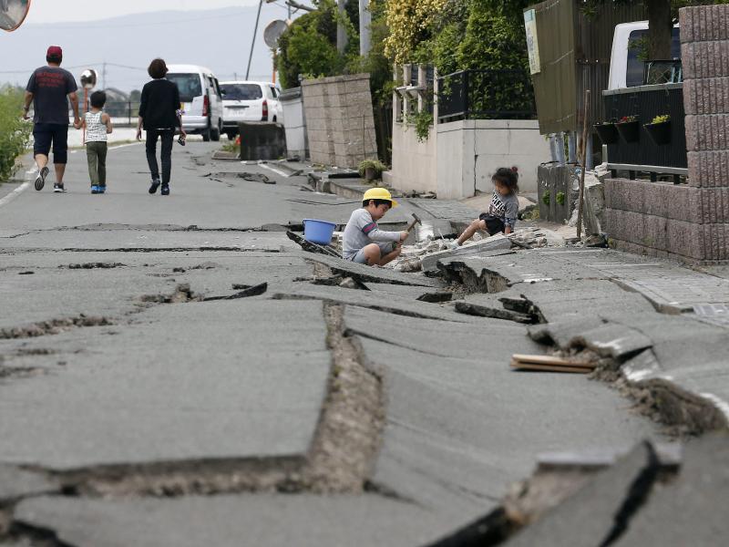 Mindestens zwei Tote bei Erdbeben in Japan – rund 40 Vermisste