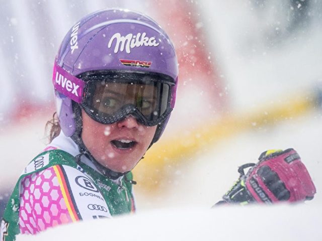 Viktoria Rebensburg weckte mit Rang drei beim Riesenslalom vom Semmering Ende Dezember Hoffnungen auf weitere Spitzenplatzierungen. Foto: Christian Bruna/dpa