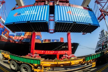 Ungleichgewicht im Handel mit China vernichtete in den USA Millionen Jobs