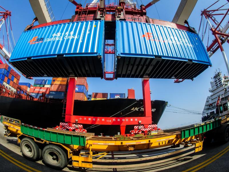 Ungleichgewicht im Handel mit China vernichtete in den USA Millionen Jobs
