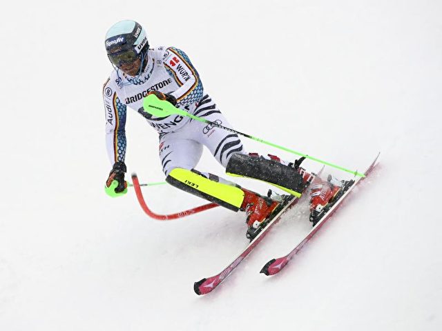 Andreas Sander nutzte nach einem Fehler im Slalom die Schussfahrt als Training. Foto: Alessandro Trovati/dpa