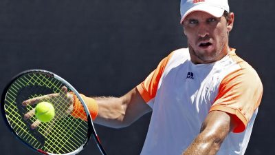 Erstes Grand-Slam-Achtelfinale: Mischa Zverev siegt