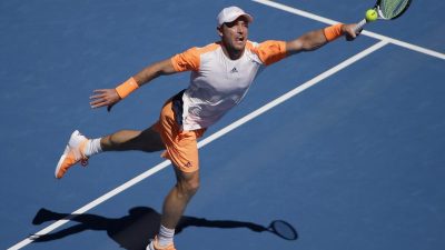 Mischa Zverev besiegt Andy Murray