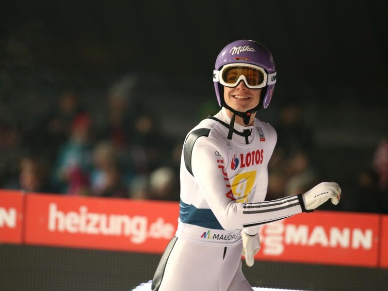 Deutsche Skispringer auf Rang zwei und drei