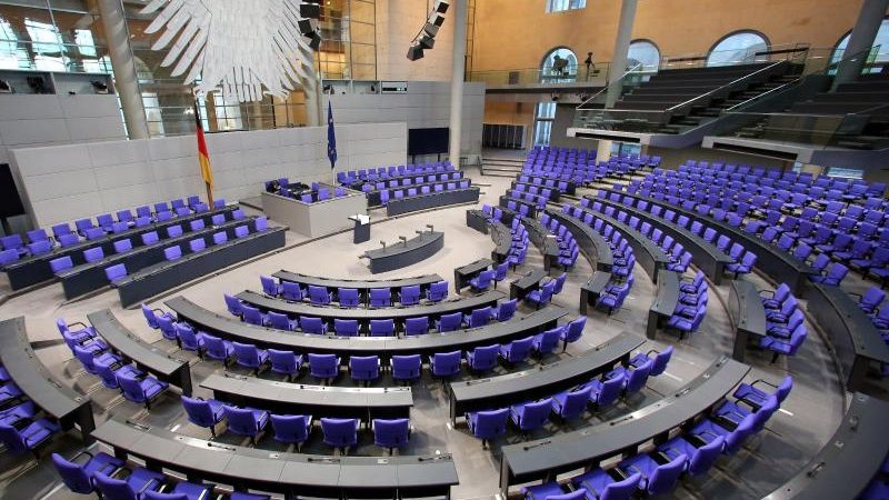 „Nicht mehr alle Überhangsmandate ausgleichen“: Unionsfraktion dringt auf Begrenzung der Mandatszahl im Bundestag
