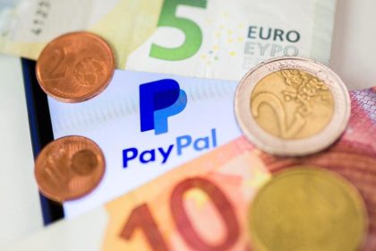 KORREKTUR von. Verbraucherschützer kritisieren Speicherung von Fingerabdrücken bei Paypal