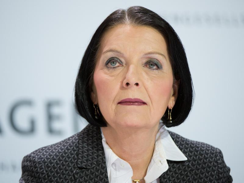 Üppige Managerbezüge – „Obszöne Praxis durch Steuerzahler subventioniert“: Opposition macht Druck auf SPD