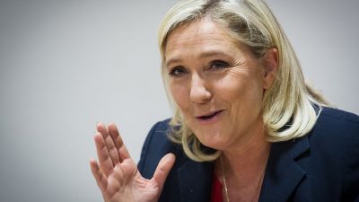 „Was in Italien passiert, ist ein Putsch“: Le Pen gibt EU und Deutschland die Schuld an geplatzter Regierungsbildung