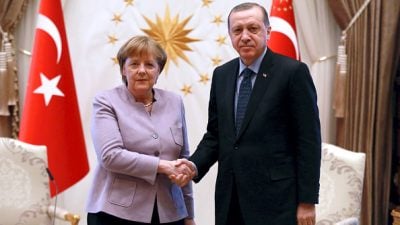 Merkel: Europa und Türkei sollten sich nicht vollends voneinander abwenden – Mit „Klugheit“ und „Klarheit“ agieren