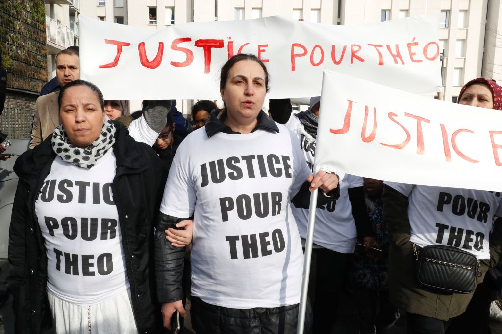 Subventionsbetrug und Polizeiopfer – Ehrlichkeit und Unehrlichkeit in Paris