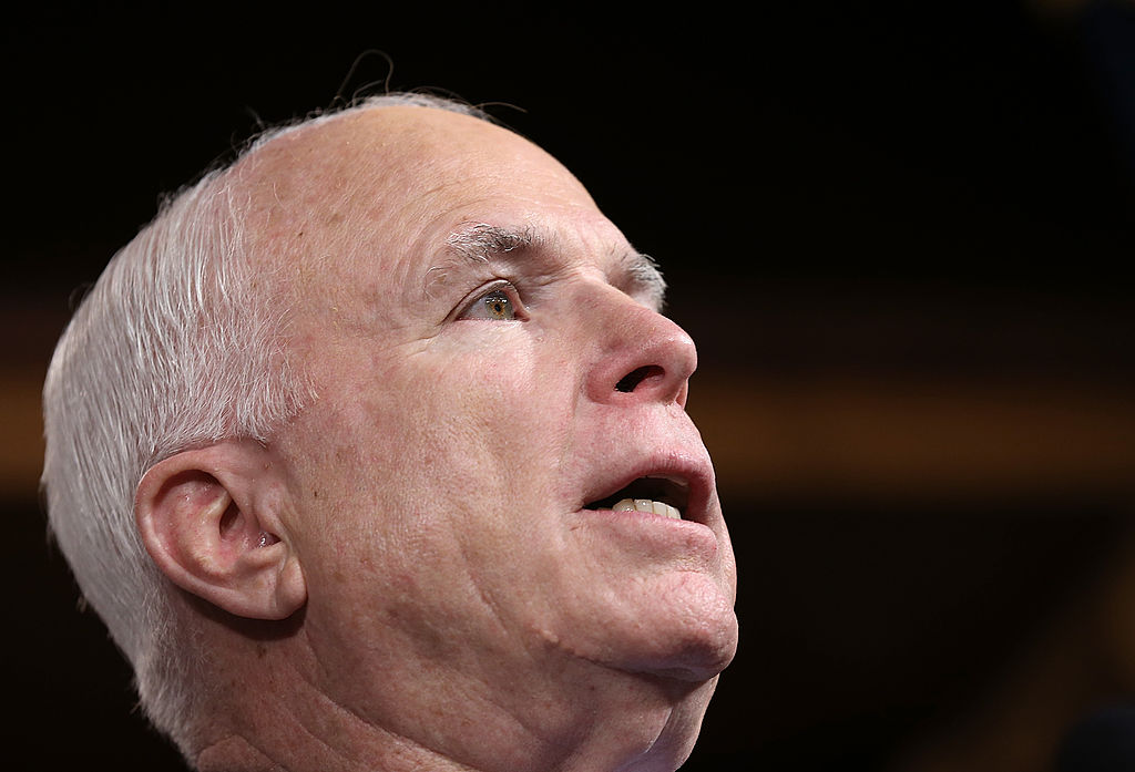 Trump weist US-Senator in die Schranken: McCain „hat verlernt, wie man siegt“ – USA „steckt überall tief in Konflikten“