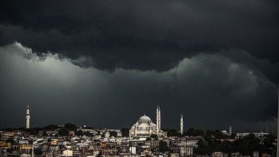 Höchst umstrittenes Projekt: Grundstein für Moschee am Istanbuler Taksim-Platz gelegt