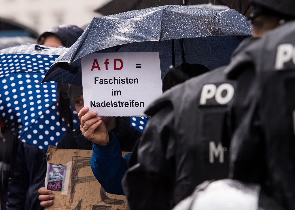 „Keinen Meter den Nazis“: Tausende Demonstranten bei Kundgebung gegen den AfD-Neujahrsempfang in Münster